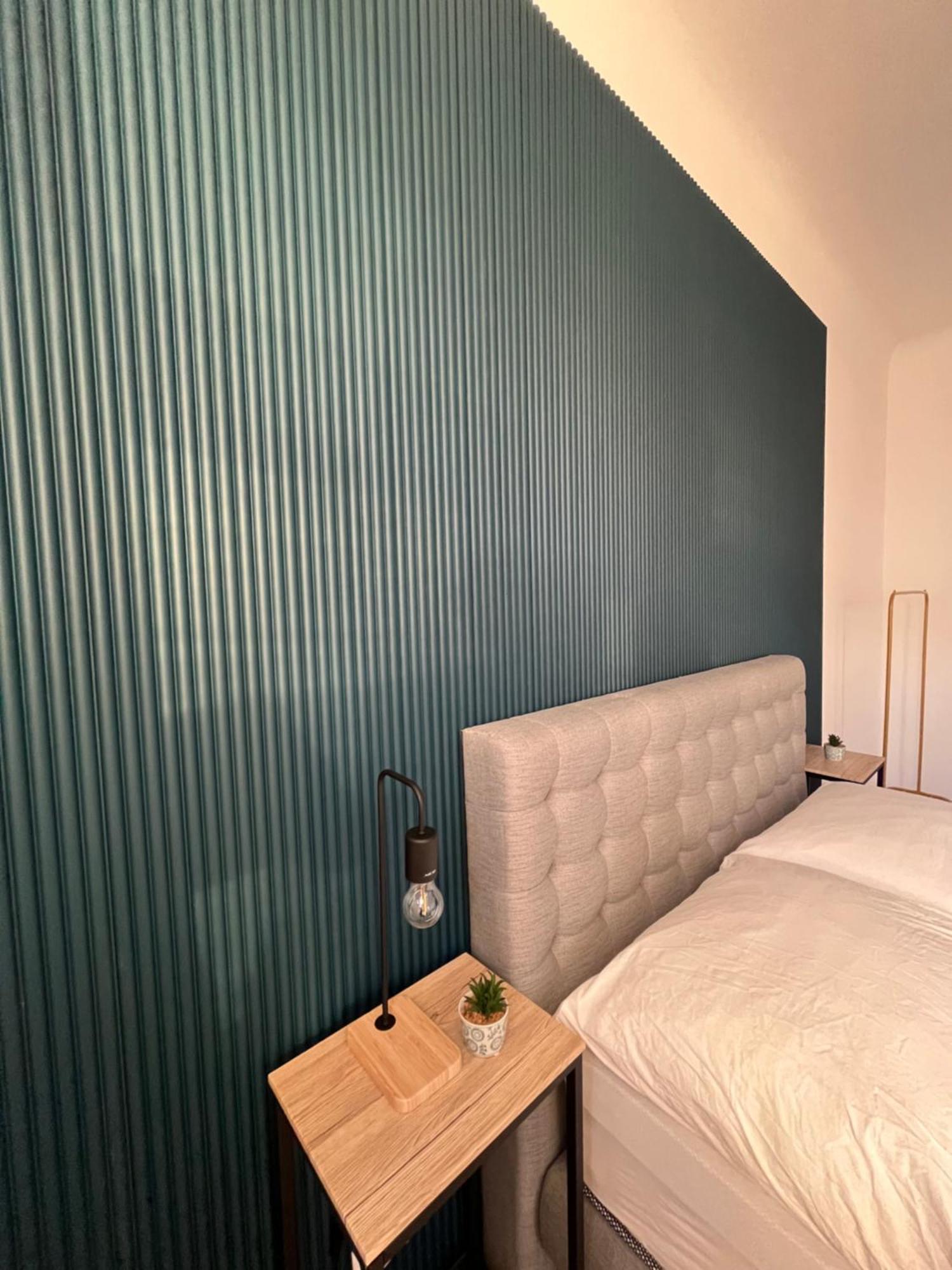 Apartment Schoenbrunn Near Metro Wien